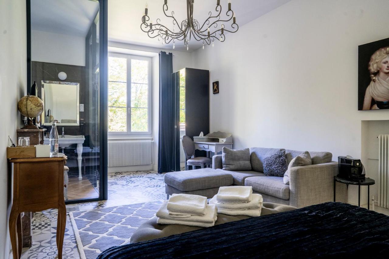 Chateau Des Ayes - Chambres & Suites Saint-Étienne-de-Saint-Geoirs Zewnętrze zdjęcie
